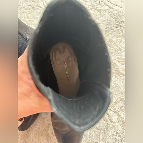 Stuart Weitzman Yuliana 60mm Chelsea Booties – Black Leather, Size 36.5 - Picture 6 of 7